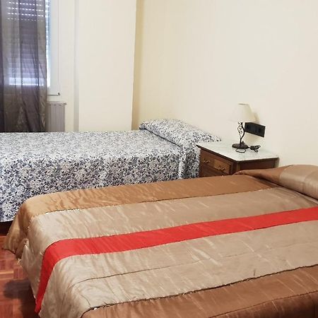 Apartamentos Salamanca Puerta Zamora, Centro, Wifi Con Salon Y 2 Dormitorios, Parking מראה חיצוני תמונה