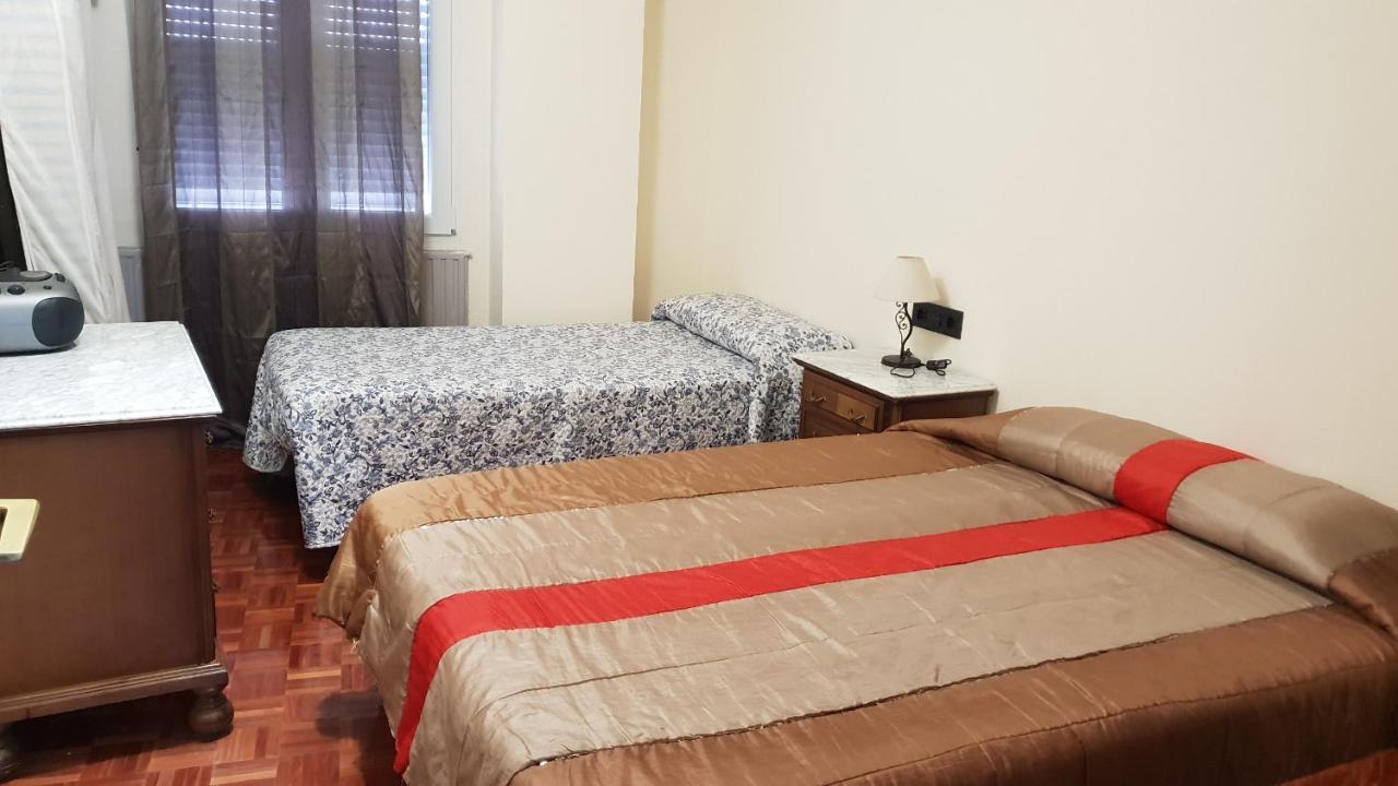 Apartamentos Salamanca Puerta Zamora, Centro, Wifi Con Salon Y 2 Dormitorios, Parking מראה חיצוני תמונה