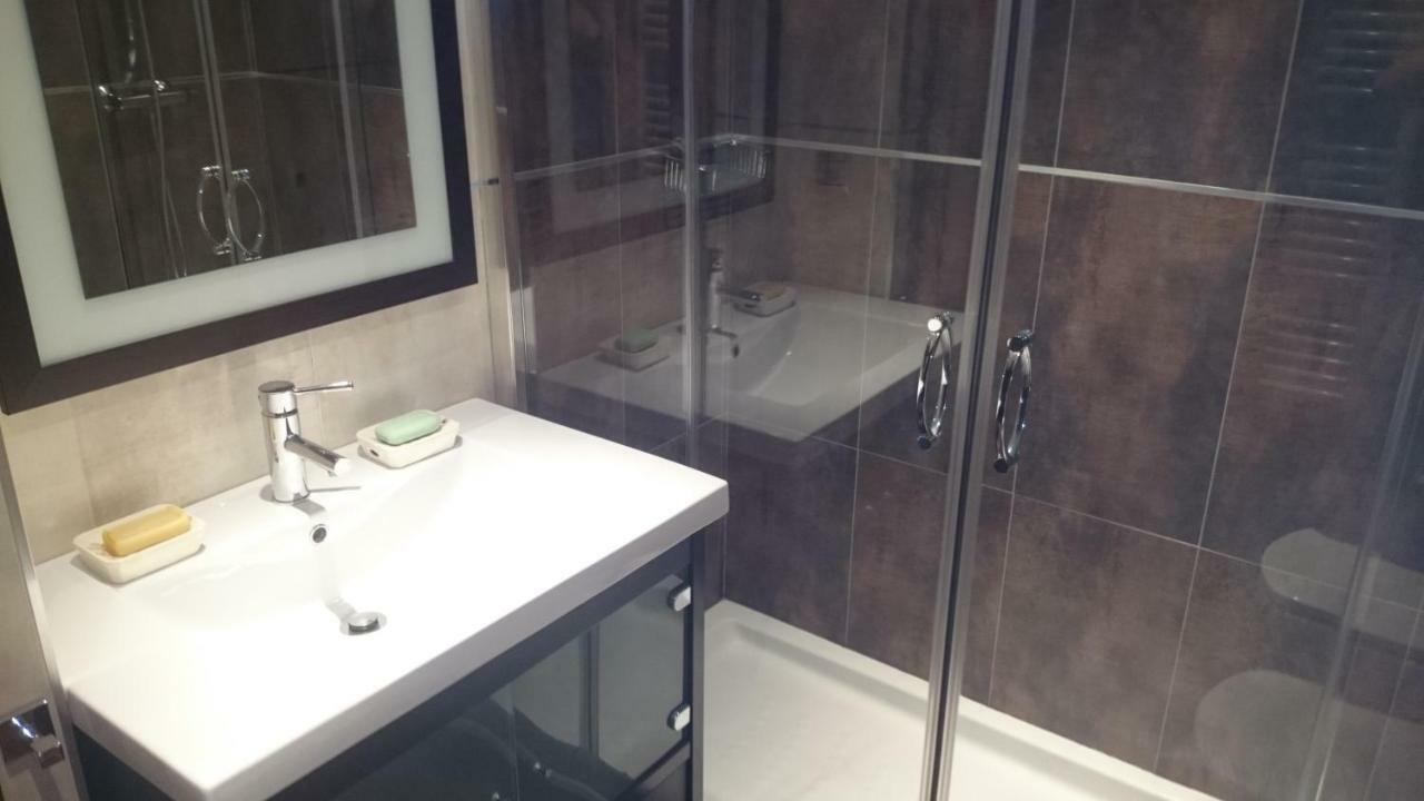 Apartamentos Salamanca Puerta Zamora, Centro, Wifi Con Salon Y 2 Dormitorios, Parking מראה חיצוני תמונה
