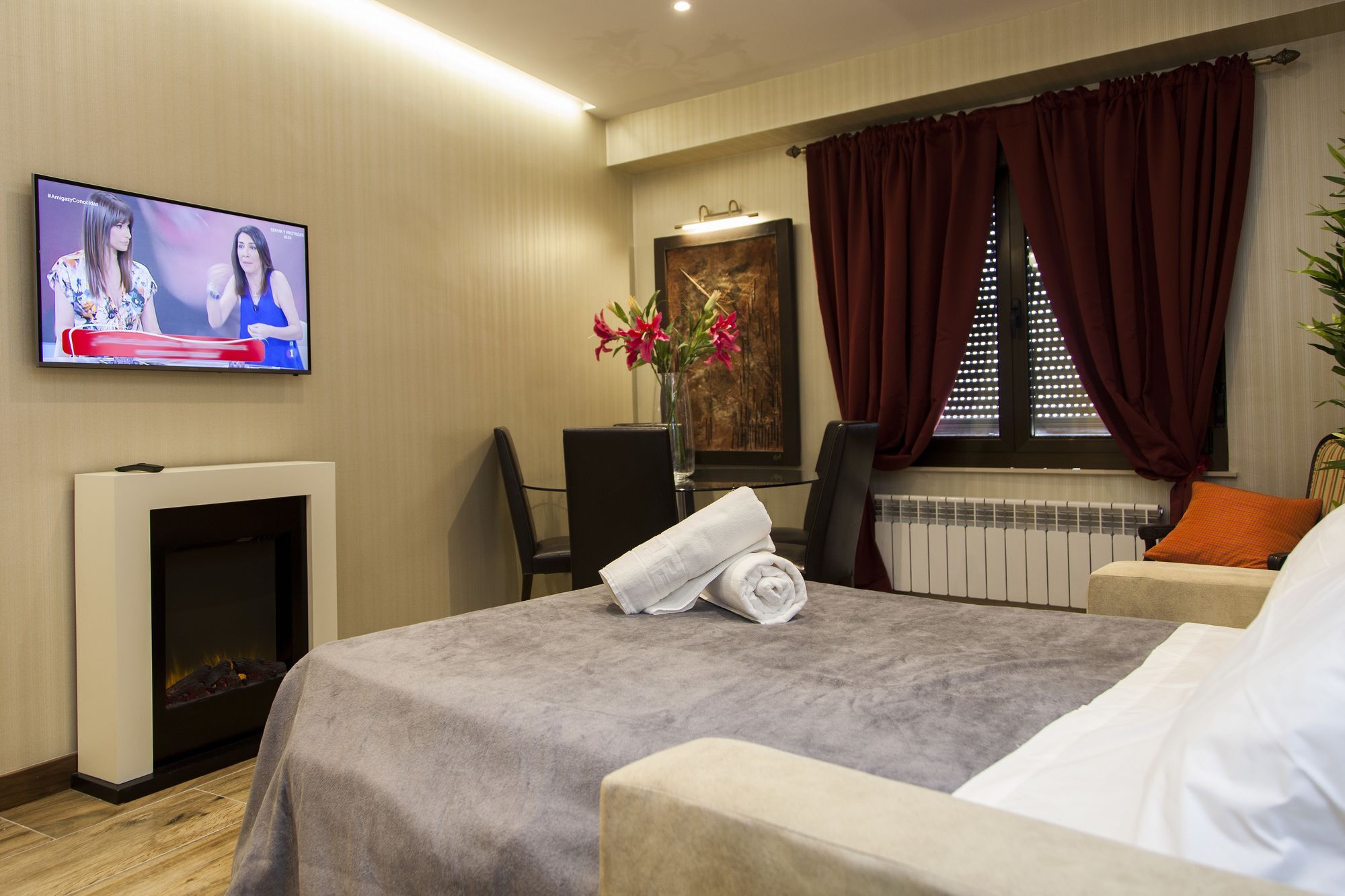 Apartamentos Salamanca Puerta Zamora, Centro, Wifi Con Salon Y 2 Dormitorios, Parking מראה חיצוני תמונה